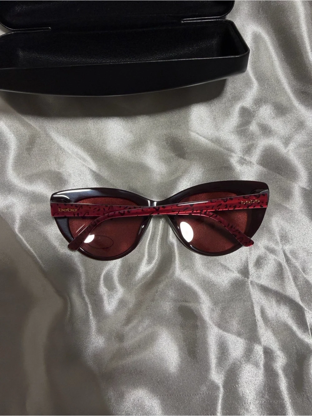 Bebe Womens Rhinestone Cat Eye Sunglasses Pink Leopard Animal Print Y2K And Case